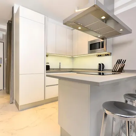 Seaside With A Swimming Pool Podstrana, Split - 20098 Appartement Podstrana